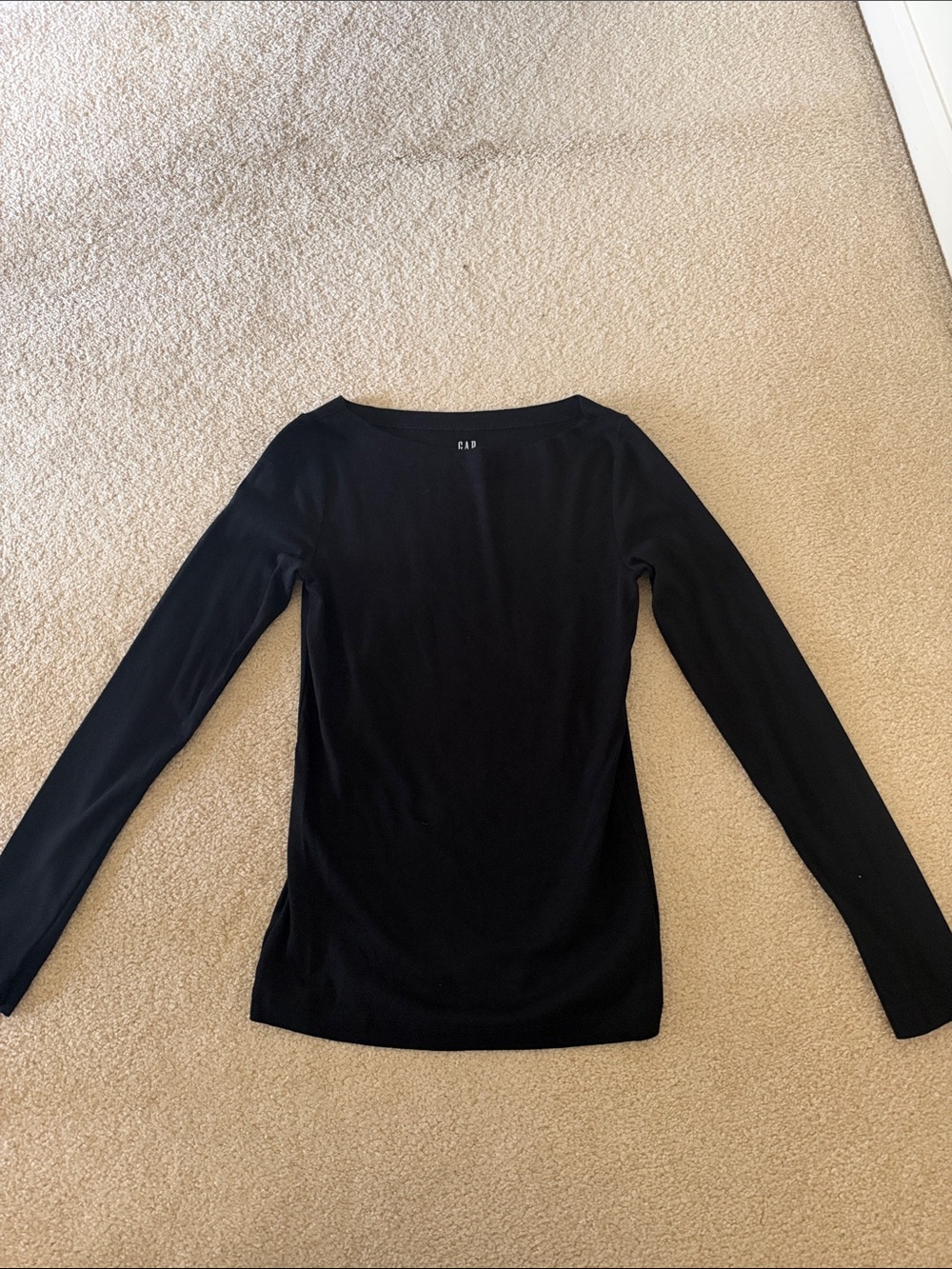 GAP Black Long Sleeve Boat Neck Tee